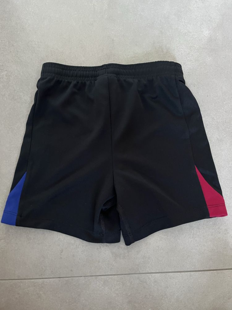 Spodenki / szorty Nike Fc Barcelona rozmiar 122-128 stan idealny