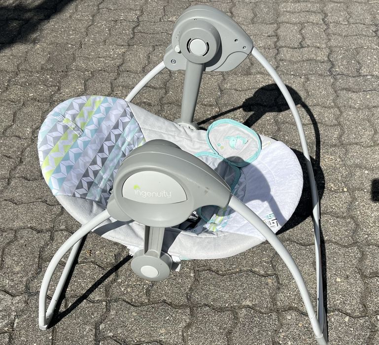 Sprzedam leżaczek bujaczek dla niemowlaka i dziecka.