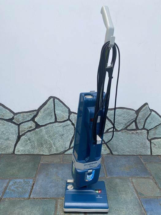 Вертикальный  пылесос. Valzer Hepa Lindhaus