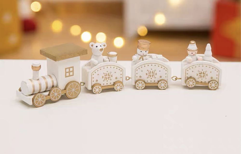 Новорічна іграшка поїзд