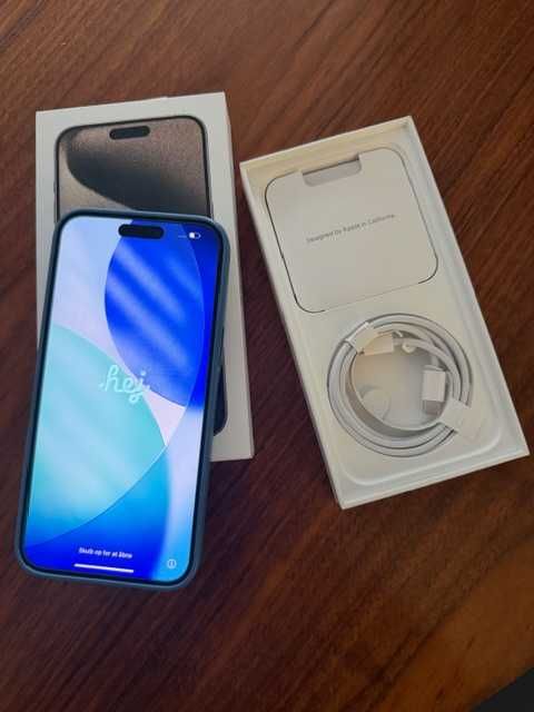 Iphone 15 Promax tytan 256 gb plus komplet  etui i dodatkowa szybka