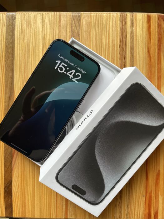 iPhone 15 Pro 128 GB Black Titanium