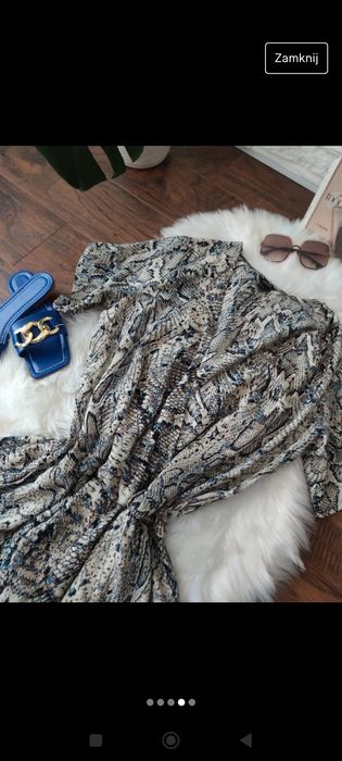 Lindex Kimono Boho Kombinezon wężowy Luźny krój Kopertowy dekolt 
Rozm