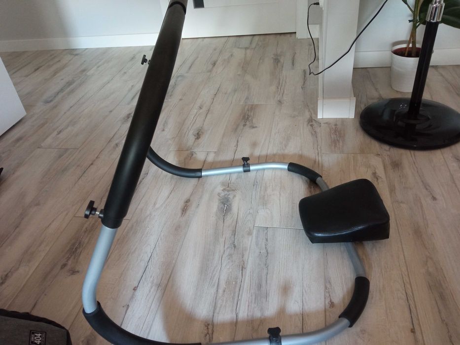 Kołyska do ćwiczenia brzucha