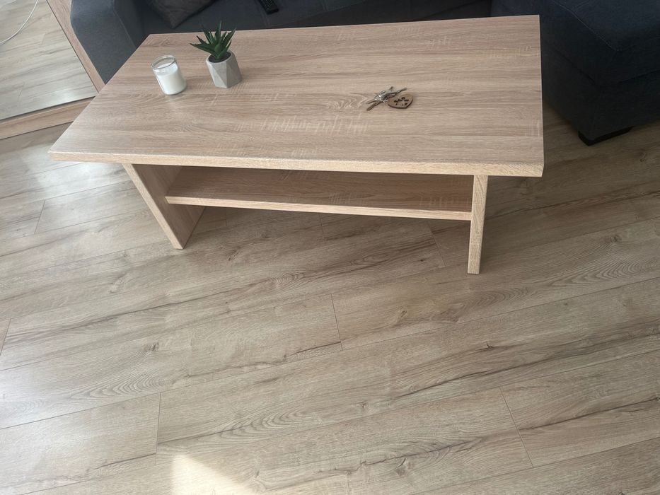 Zestaw mebli komoda i stolik