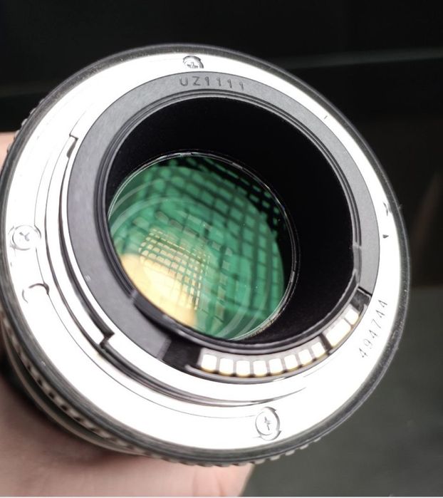 Обʼєктив Canon EF 70-200 4L IS
