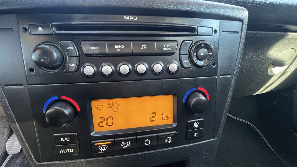 Citroën C4 1.2 Gasolina – 173.000 km – trato financiamento