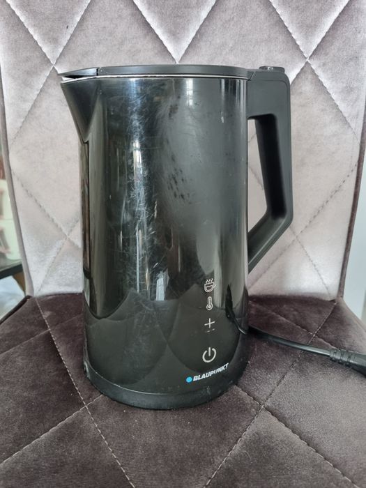 Czajnik elektryczny trzyma temperaturę