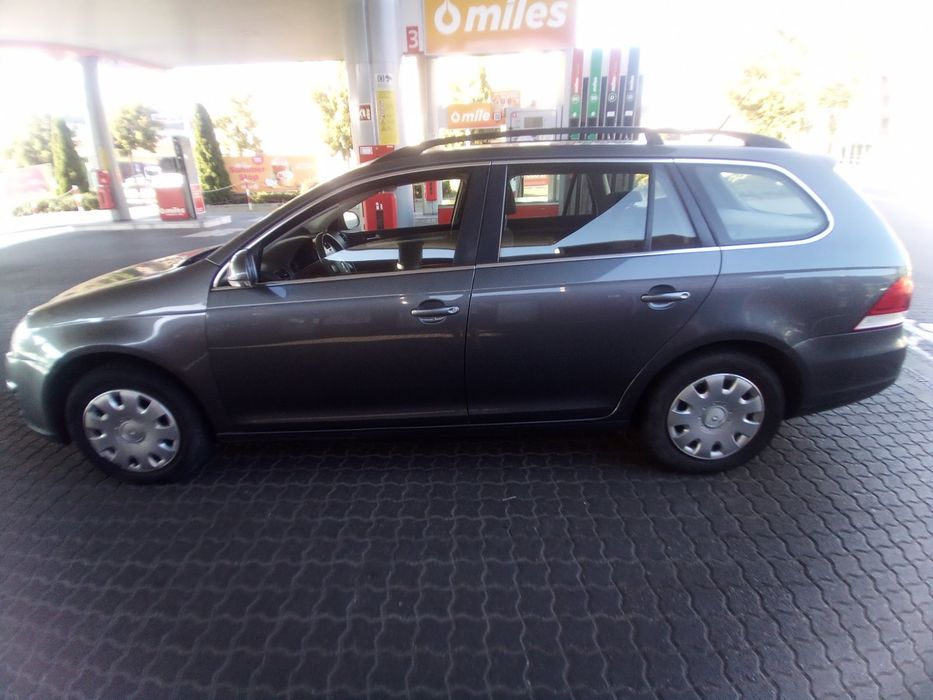 Автомобіль Фольцваген Гольф 5