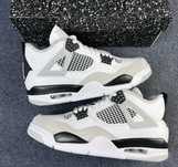 Jordan 4 Retro Military Black r.41-42