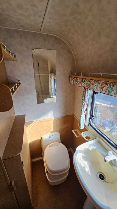 Caravana Inglesa Avondale Dark 515-4