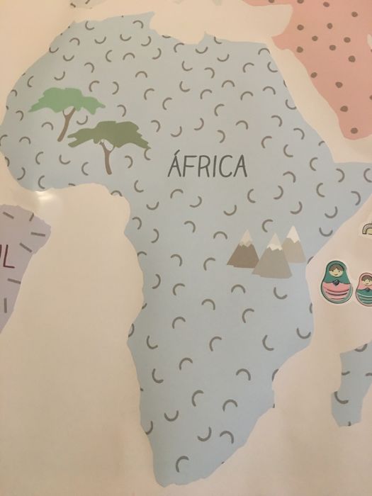 Papel de parede mapa mundo menina