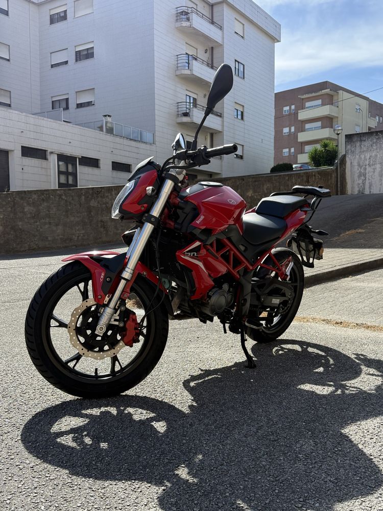 Mota Benelli BN125