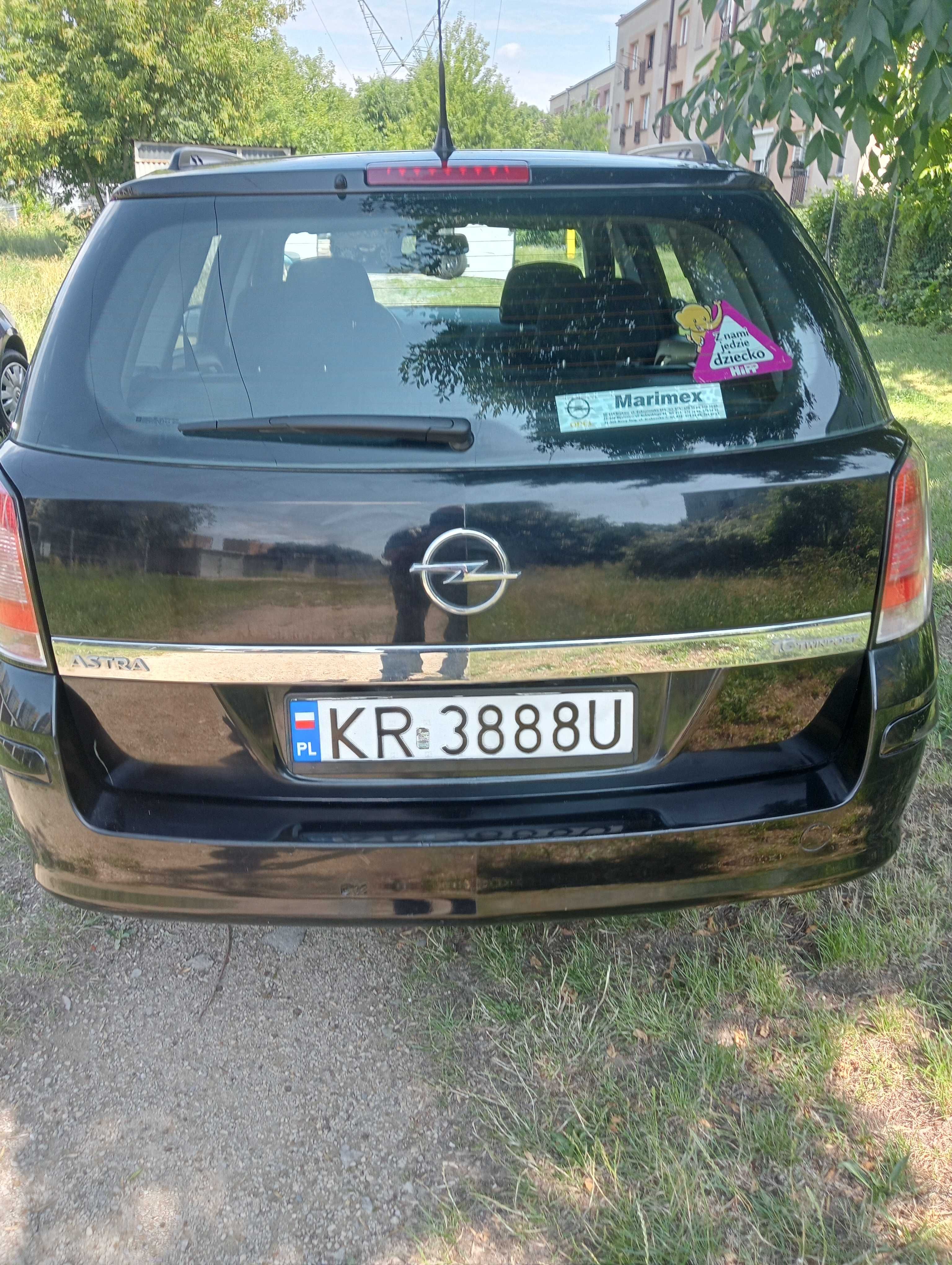 Opel Astra H 1.6 105 KM 2005 r Kombi Serwis do 2024 r