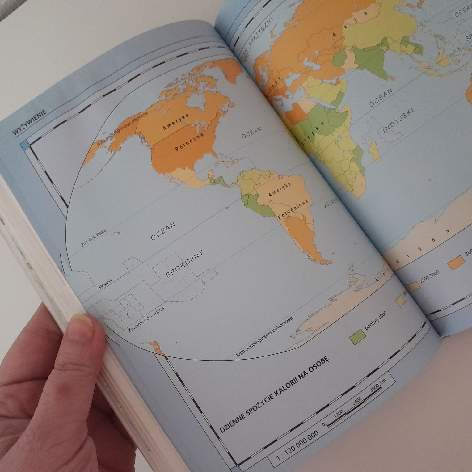 Zestaw Atlas Świata i Atlas Historii Powszechnej Świąt Książki