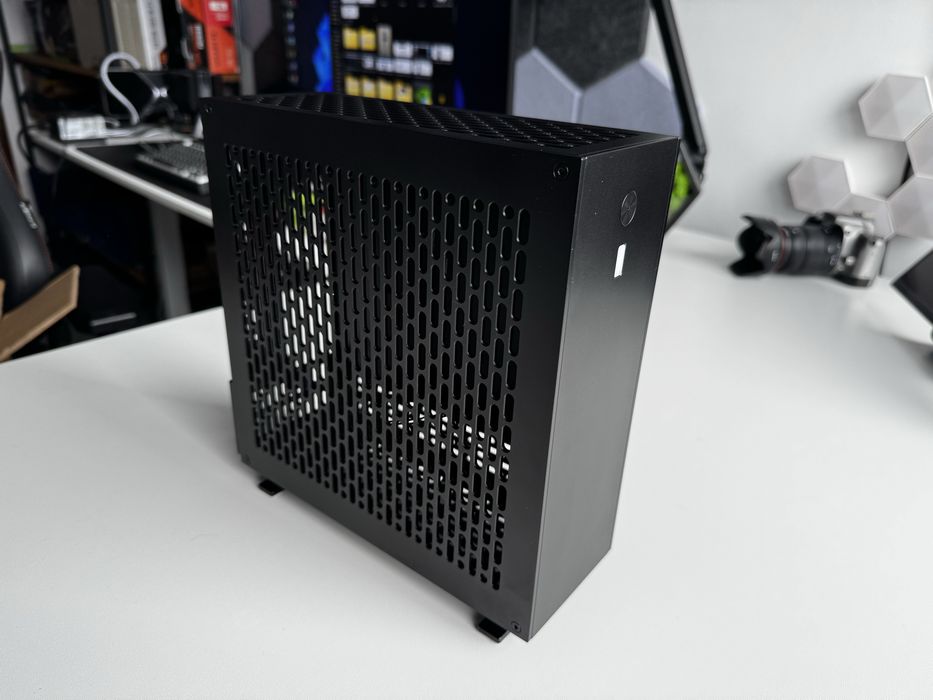Корпус mini itx sff Lzmod mini a 24 v5 2.0