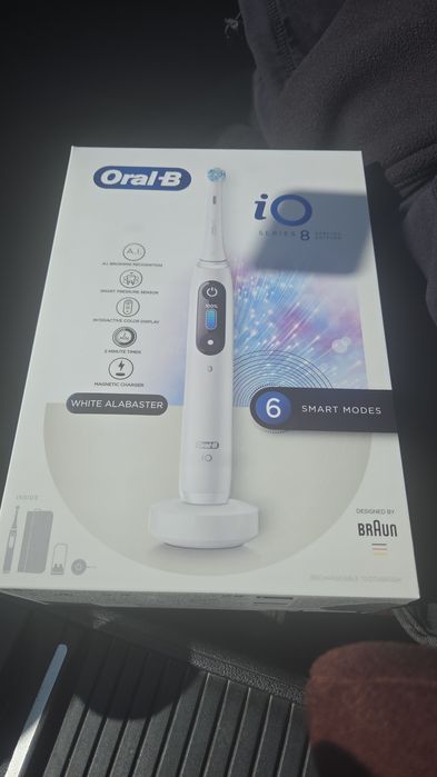 Szczoteczka elektryczna Procter Gamble Oral-B iO 8