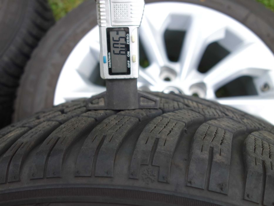 Koła Zimowe TOYOTA COROLLA E21 Camry AVENSIS AURIS 16'' Jak Nowe  TPMS