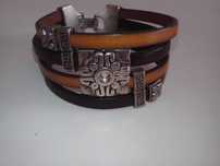 Pulseira de cabedal. Nova.