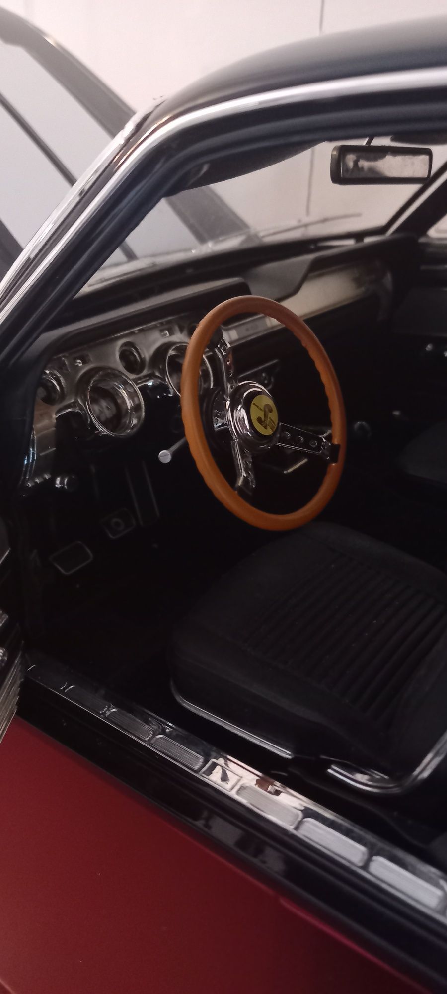 Ford Mustang Shelby 1/8