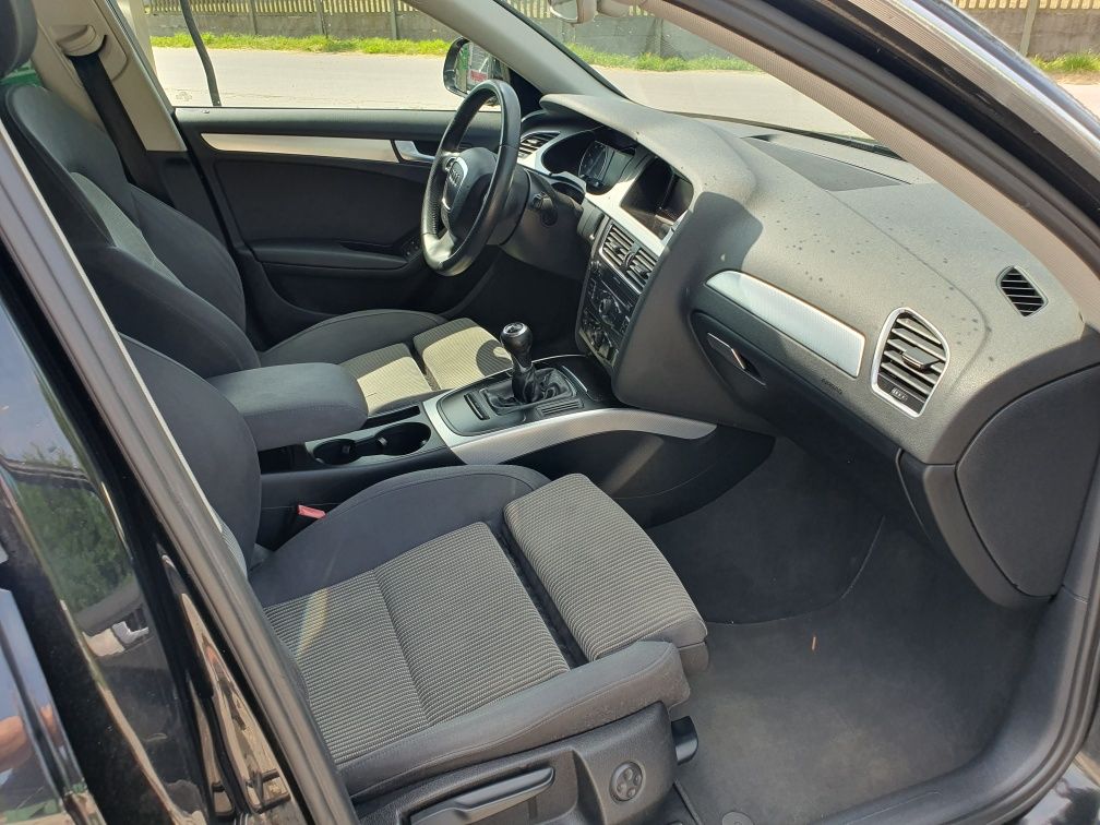 Audi a4 b8 w oryginale