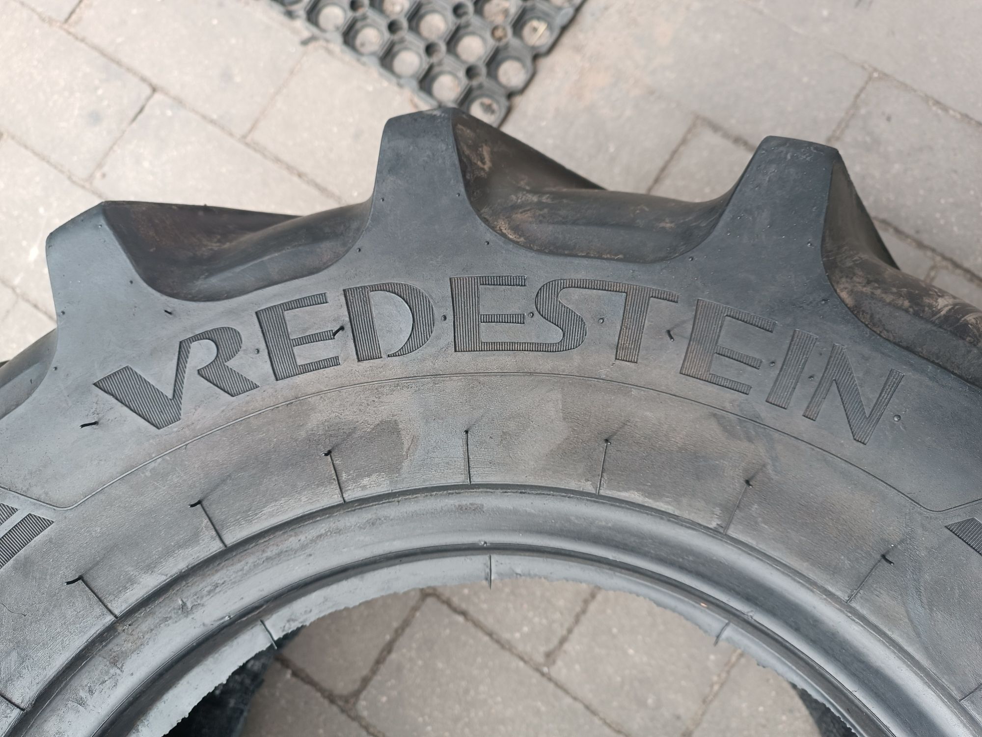 280/70R16 VREDESTEIN Traxion 70