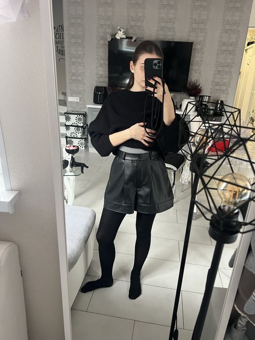 Шорти з італійської еко-шкіри