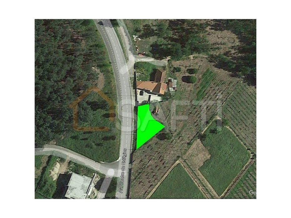 Terreno com 419 m2.