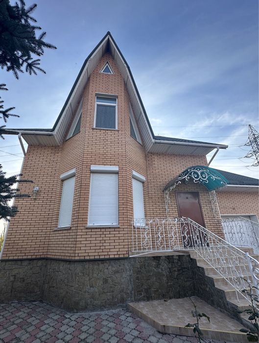 Продаж будинку в Вишгороді біля Київського моря з ремонтом