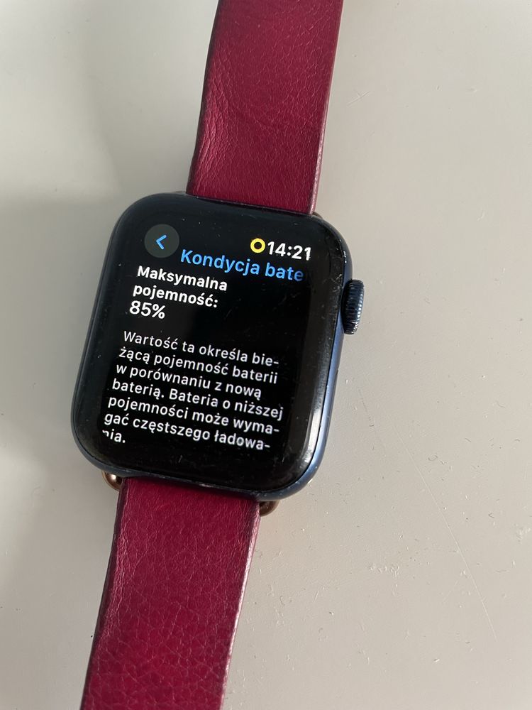 Apple watch Smartwatch 6. Generacji z oryginalnym paskiem i kablem