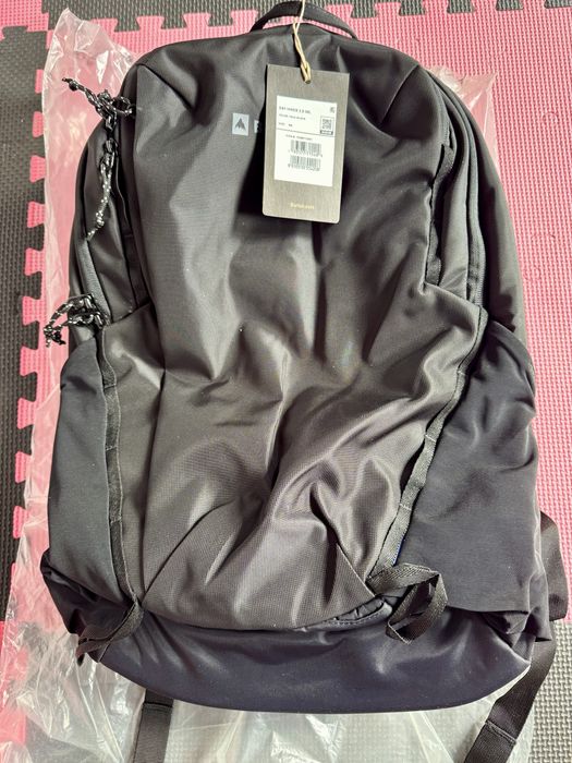 Nowy plecak BURTON DAY HIKER 30L