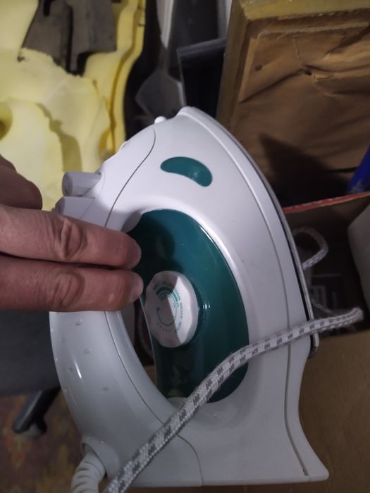 Продам утюг. Продам праску