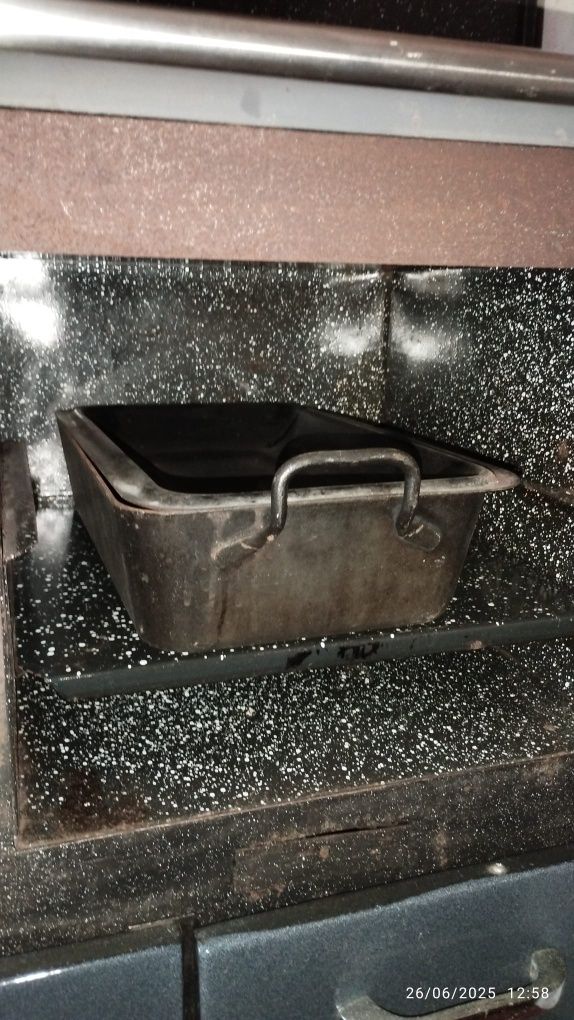 Fogão a lenha 
VOUZELA 
400€ ( preço fixo)