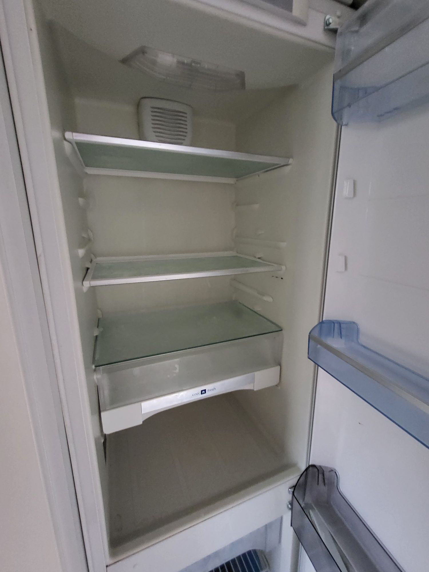 Zestaw szuflad i półek do lodówki Gorenje