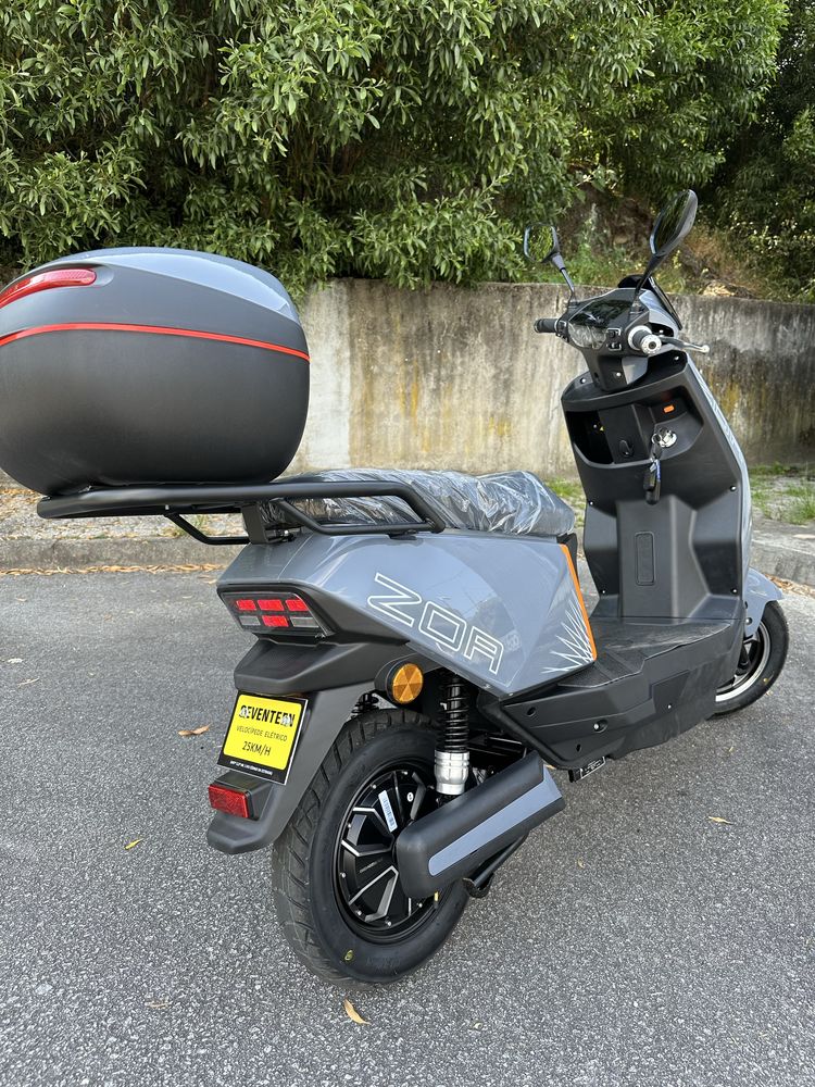 Scooter eletrica seventeen zoa