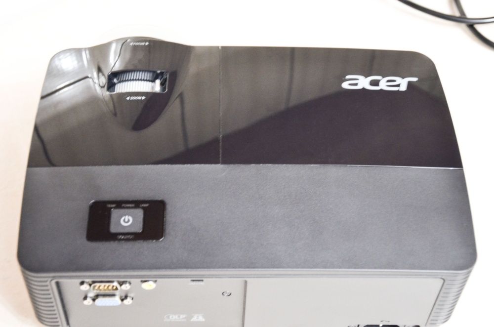 Мультимедийный проектор Acer x122 (mr.jkt11.001)