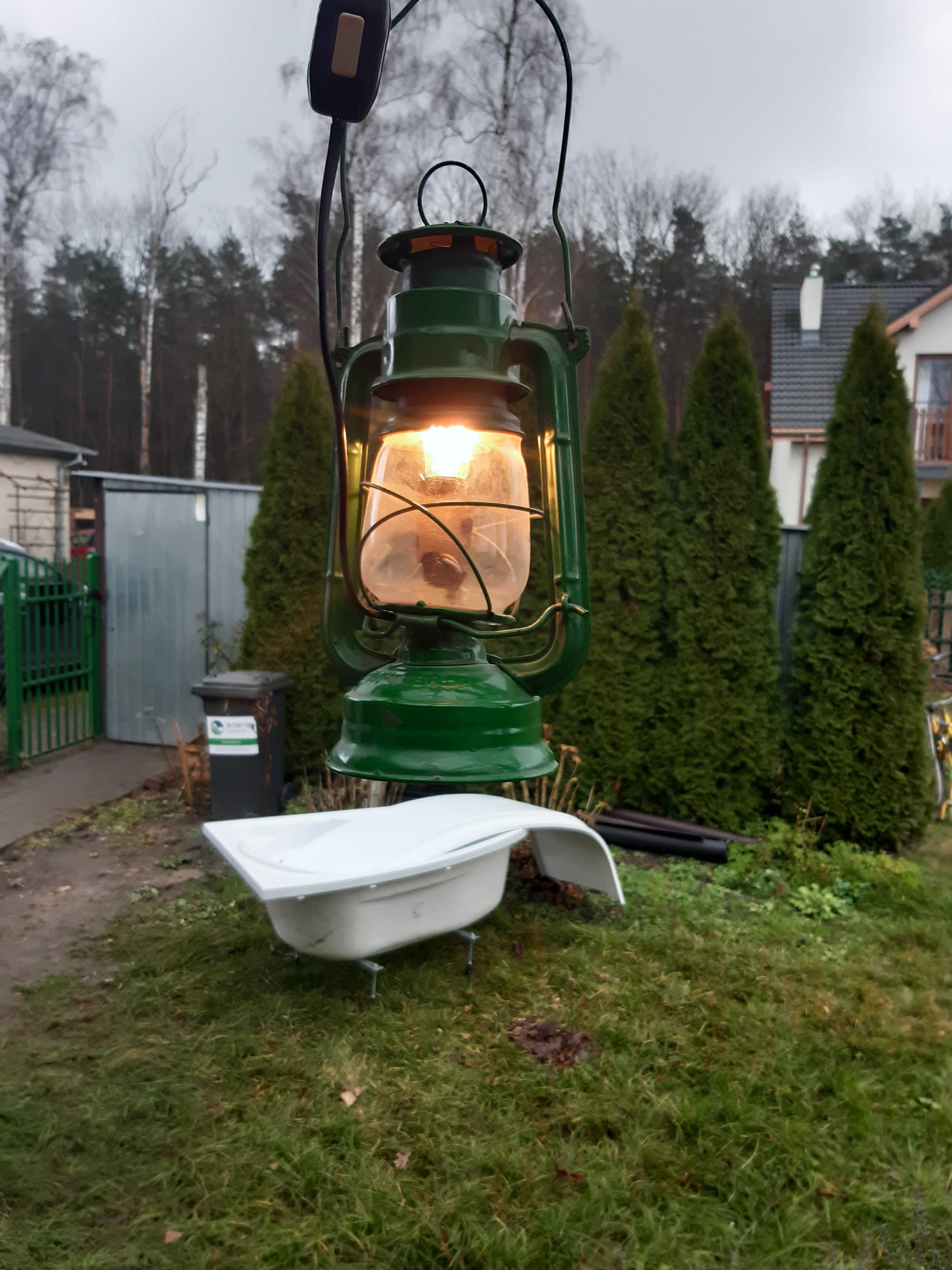 Lampa naftowa zielona