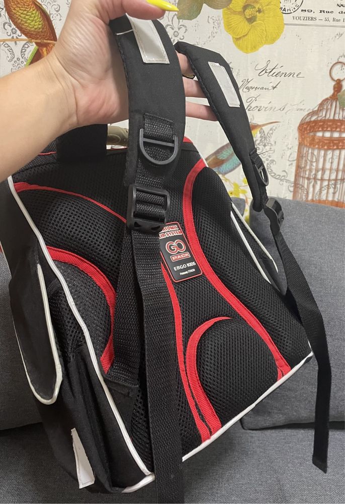 Продам ортопедический рюкзак для школы!