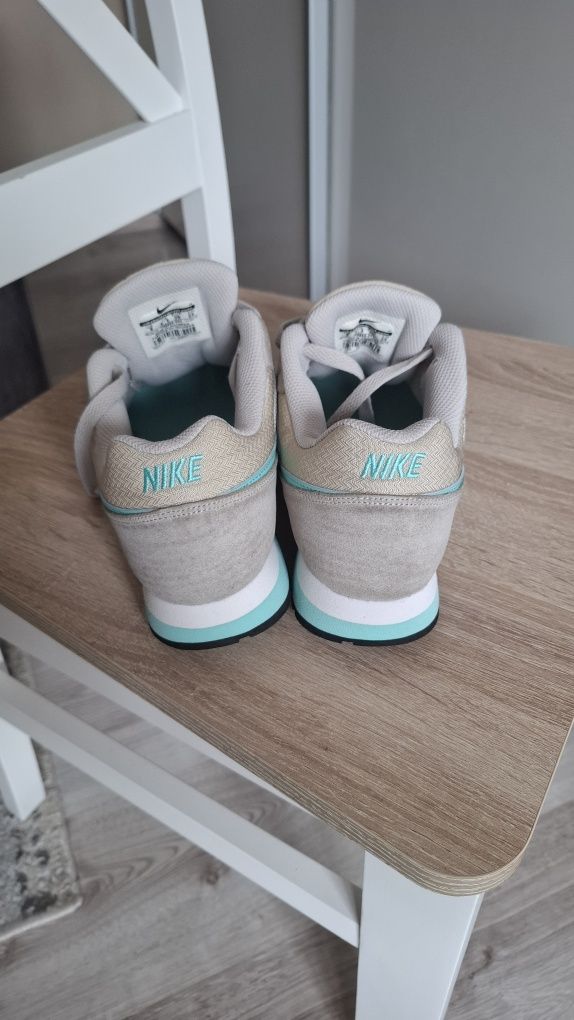 Buty Nike damskie