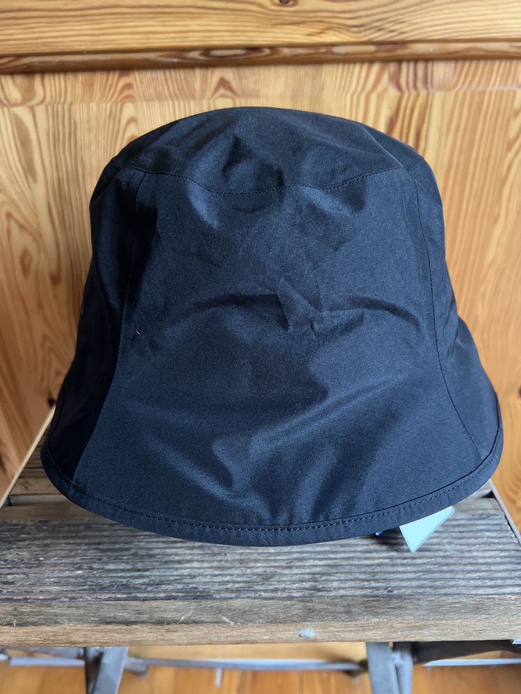 Sprzedam nowy (metki) kapelusz typu bucket firmy Adidas, adventure