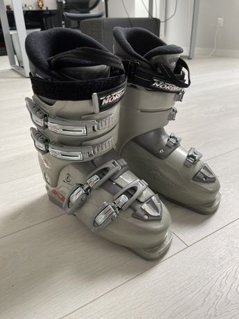 Buty narciarskie Nordica rozmiar 37 (25.5 cm)