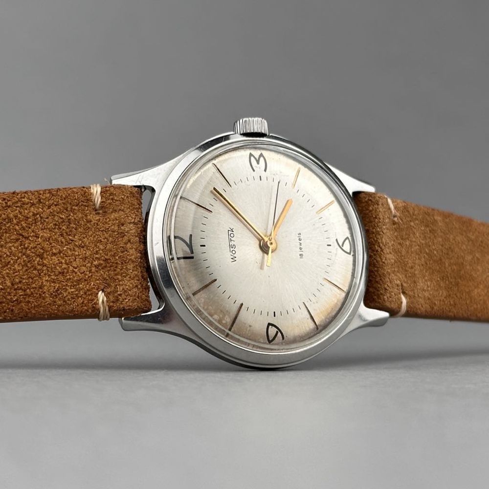 Zegarek vintage Wostok – stalowy klasyk | srebrzysta tarcza | USSR
