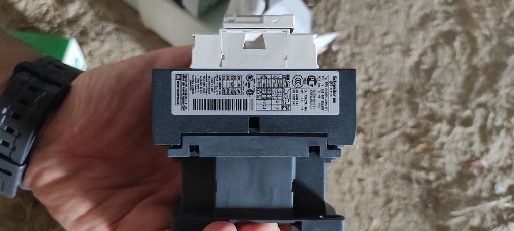 контактор Schneider Electric TeSys LC1D32