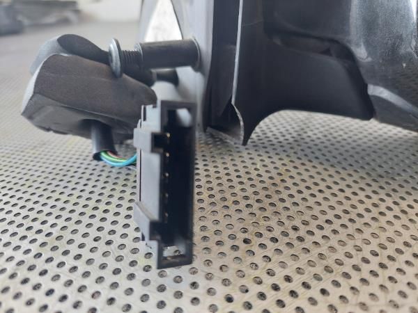 Retrovisor / espelho direito SKODA Octavia I Hatchback (1U2)