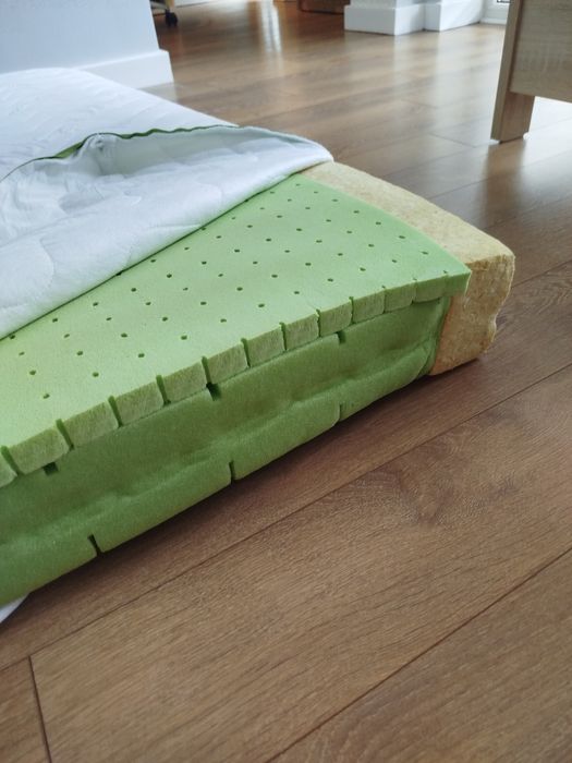 Materac niemowlęcy lateksowo piankowy 140x70