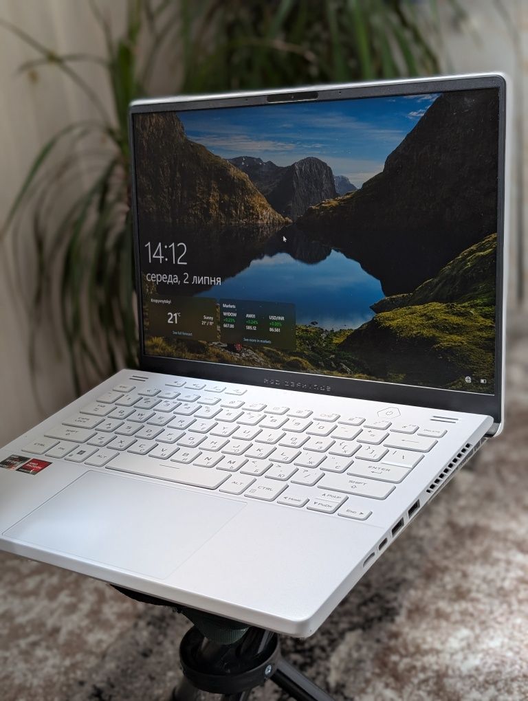Ноутбук Asus Zephyrus G14 GA402RJ / 8 VRAM / 16 RAM / Ryzen 9 6900HS