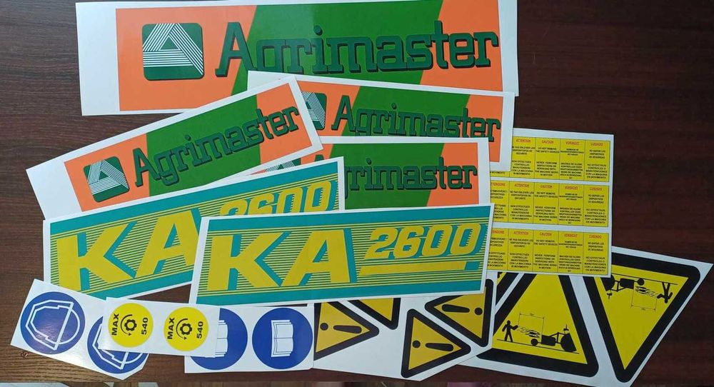 Naklejki na maszyny rolnicze budowlane samochody ciągniki przyczepy