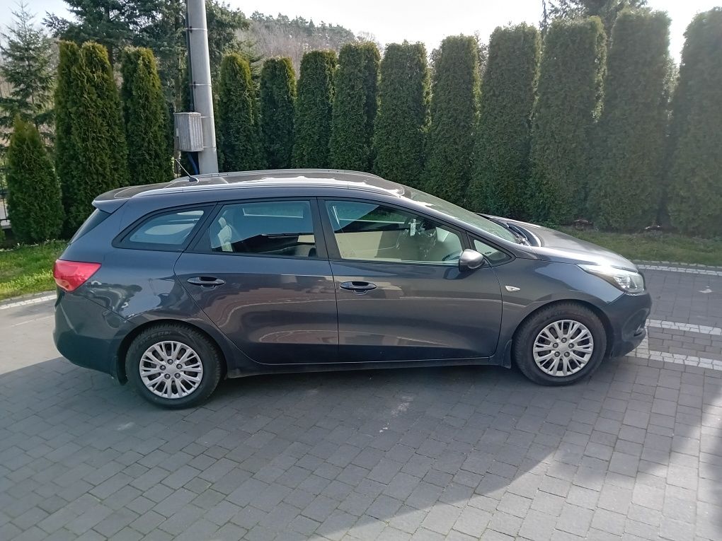 Kia Ceed 1.6 CRDI Super Stan