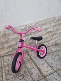Bicicleta sem pedais para crianca