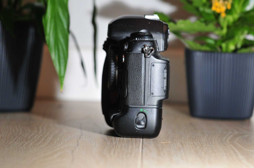 Nikon D1 LEGENDA cyfrówek